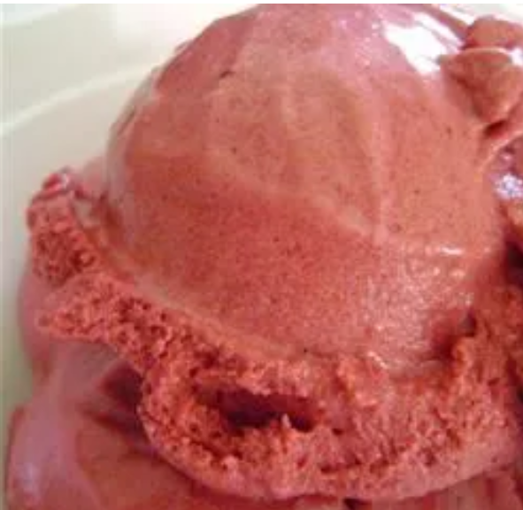 Smooth Raspberry Ice Cream