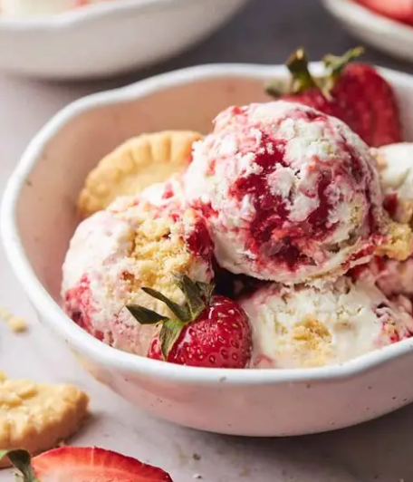 Strawberry Shortcake Ice Cream